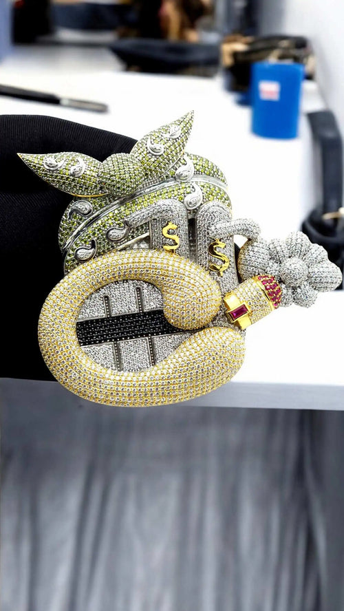 3D GOLD HIP HOP SMOKERS VVS DIAMOND MOISSANITE PENDANT