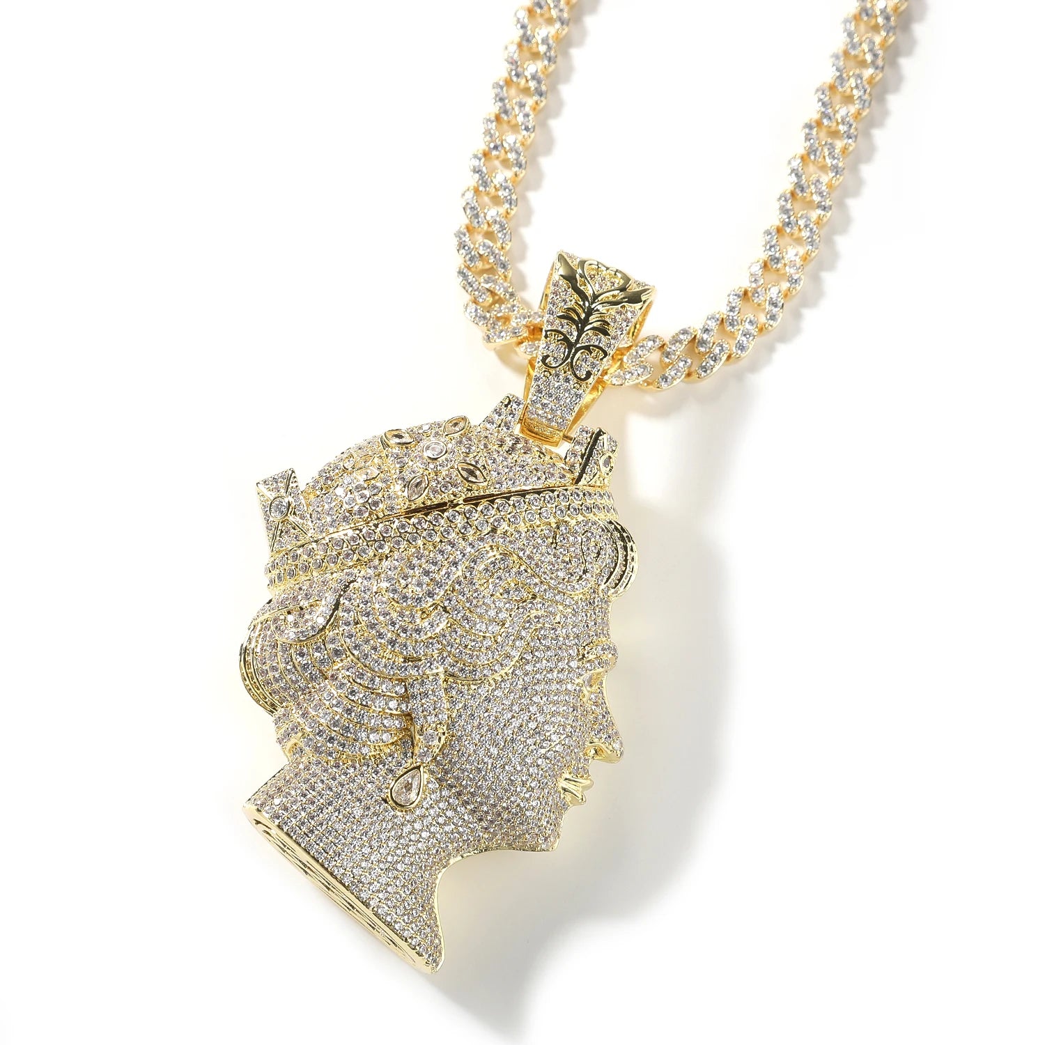 CENTRAL CEE 3D DOUBLE SIDED QUEEN ELIZABETH CUBIC ZIRCONIA PORTAIT