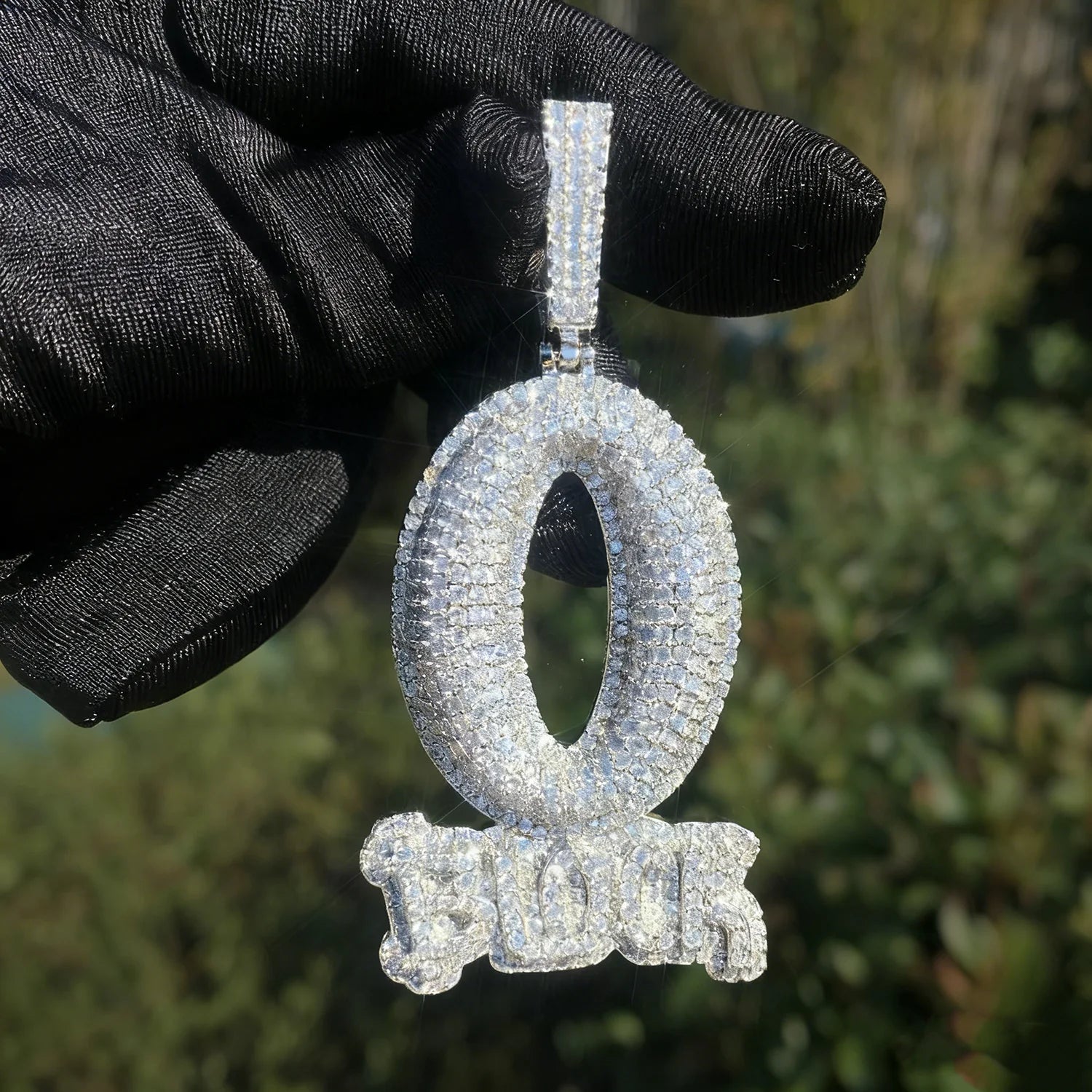 VVS MOISSANITE O BLOCK