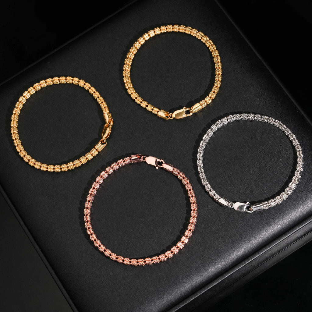 ICED OUT MOON MOISSANITE LINK CHAIN