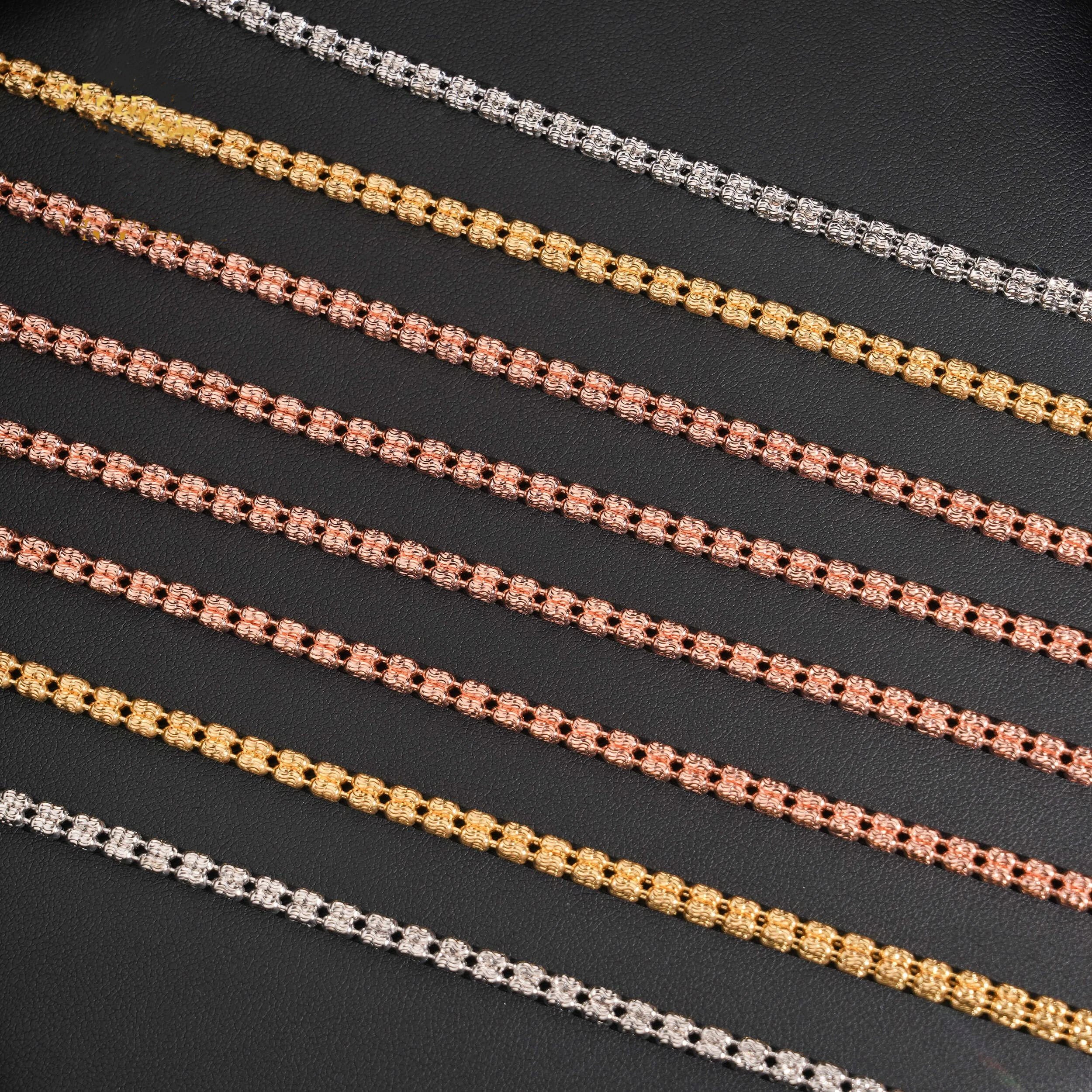 ICED OUT MOON MOISSANITE LINK CHAIN